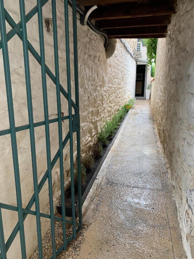 Agreable Maison De Clim/piscine/jardin * Nîmes